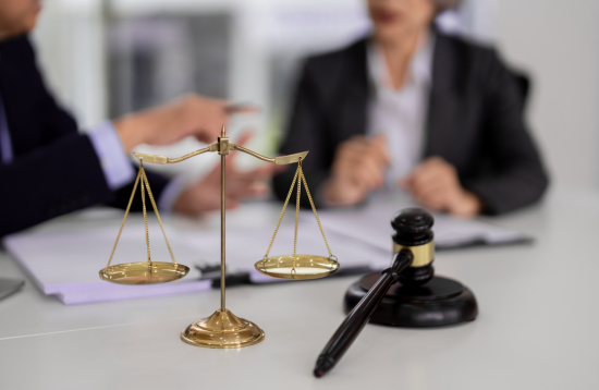 نورسين توسع خدمات الاستشارات المؤسسية والقانونية